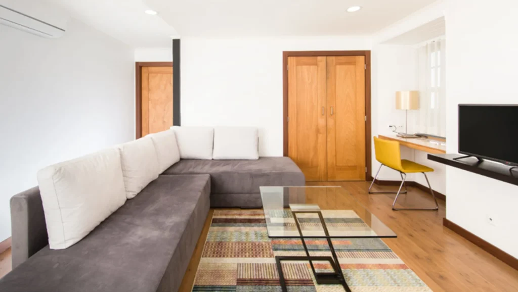 jfemrnxcuuraacsb7rn7